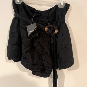 High waisted flowy shorts with belt. New with tags
